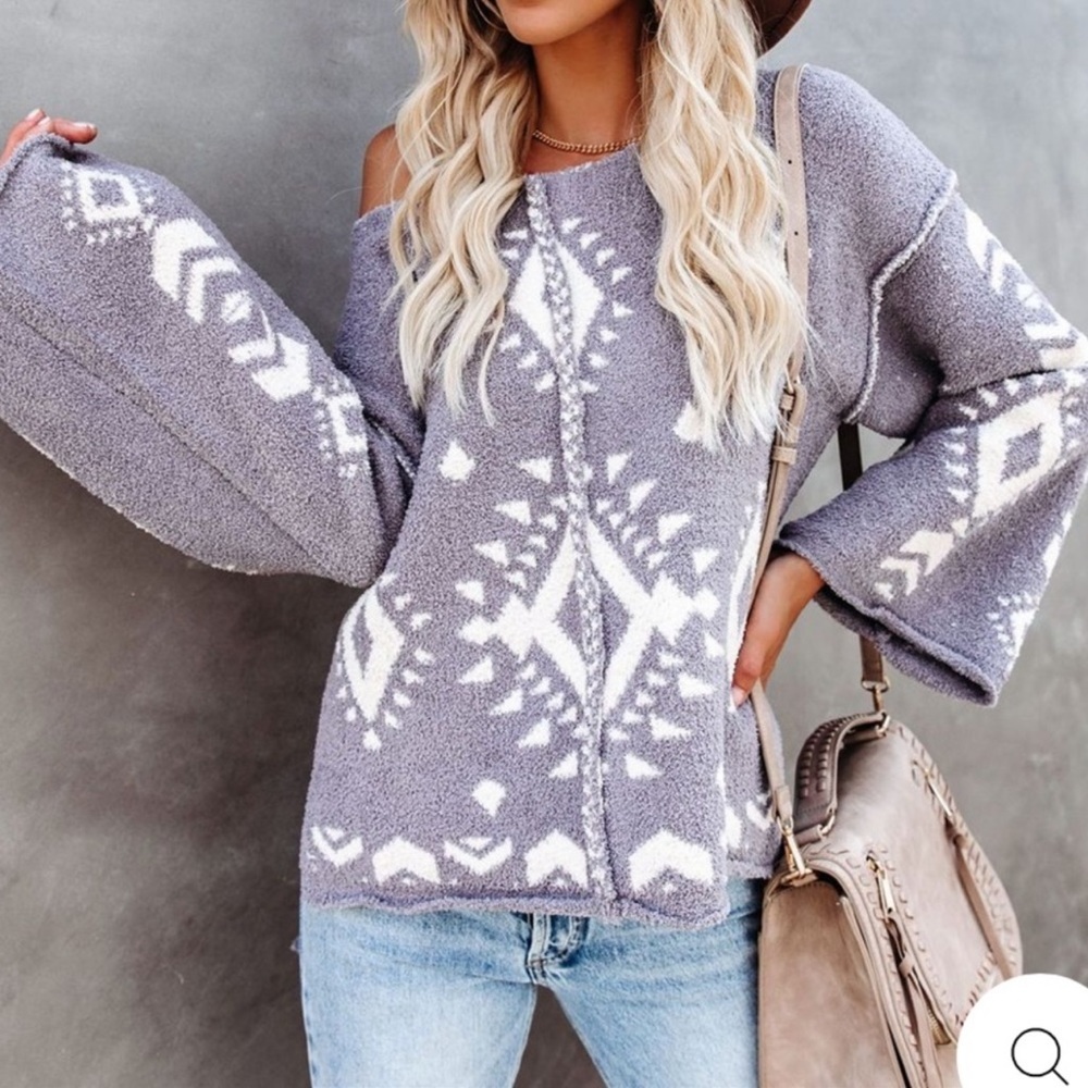 NWT Aztec Print Plush Cozy Chenille Sweater Long Sleeves Comfy - Picture 3 of 11